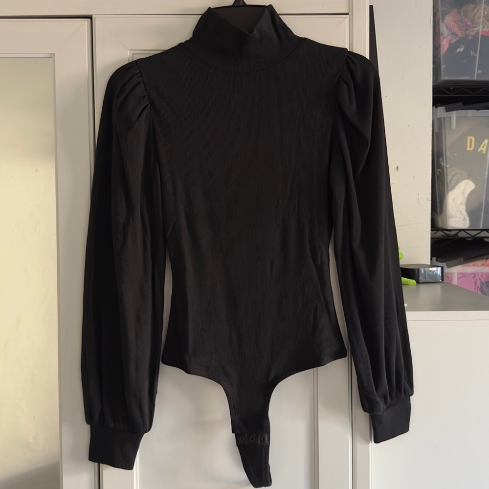 Madewell Ribbed Puff-Sleeve Turtleneck Bodysuit in Black Size XS